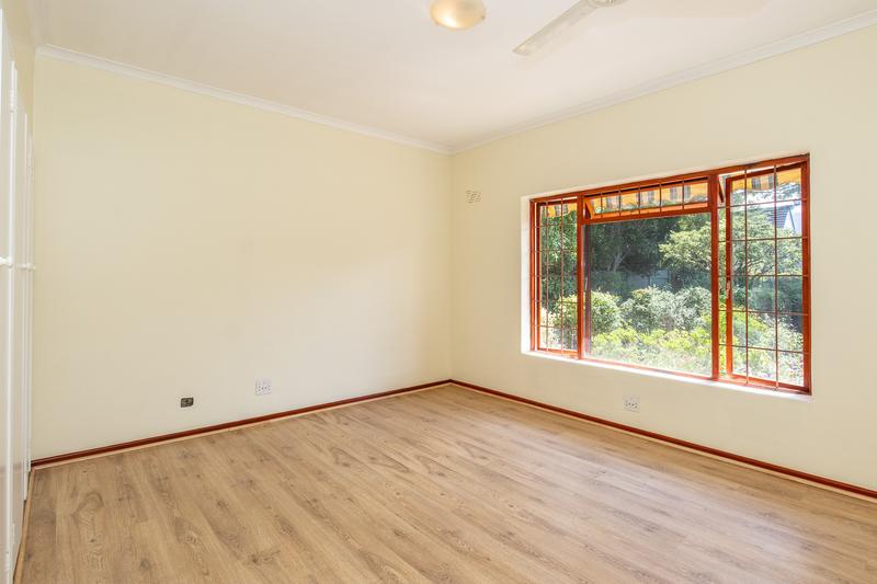 5 Bedroom Property for Sale in Bergvliet Western Cape